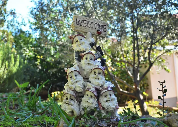 Laidback - One Bedroom With Balcony And Sea View Lavander Appartamento Orebić