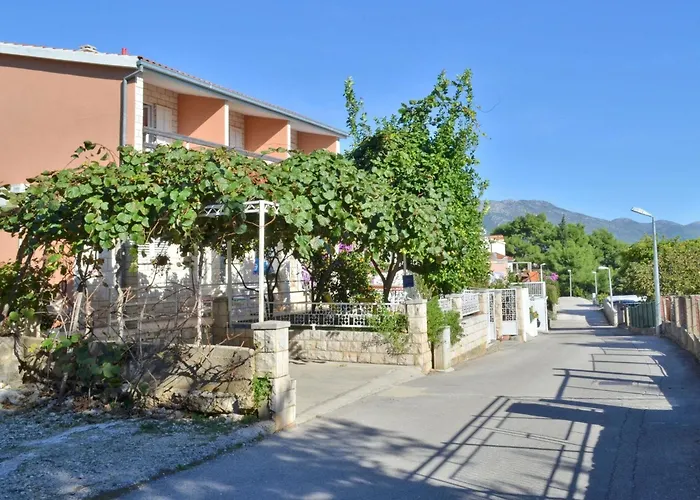 Laidback - One Bedroom With Balcony And Sea View Lavander Appartamento