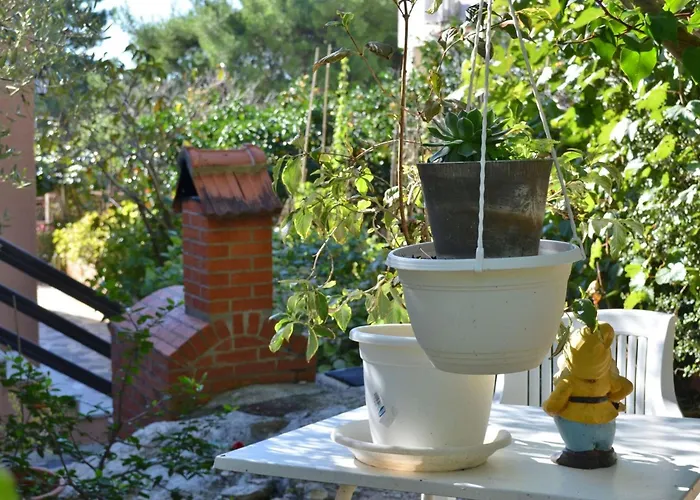 Laidback - One Bedroom With Balcony And Sea View Lavander Orebić