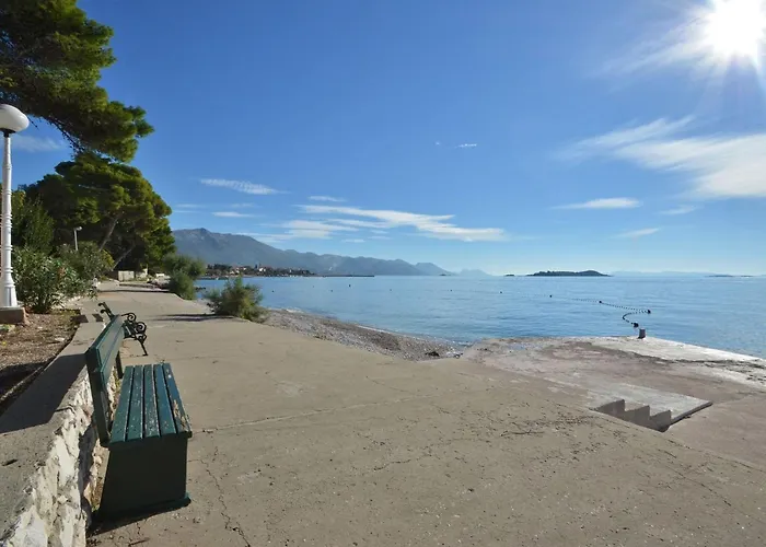 Laidback - One Bedroom With Balcony And Sea View Lavander Appartamento