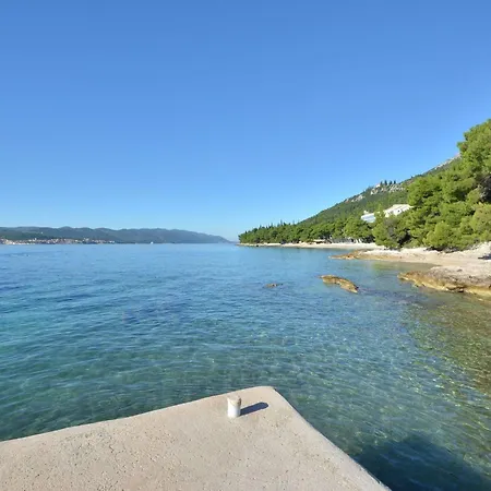 Apartment Laidback - One Bedroom With Balcony And Sea View Lavander